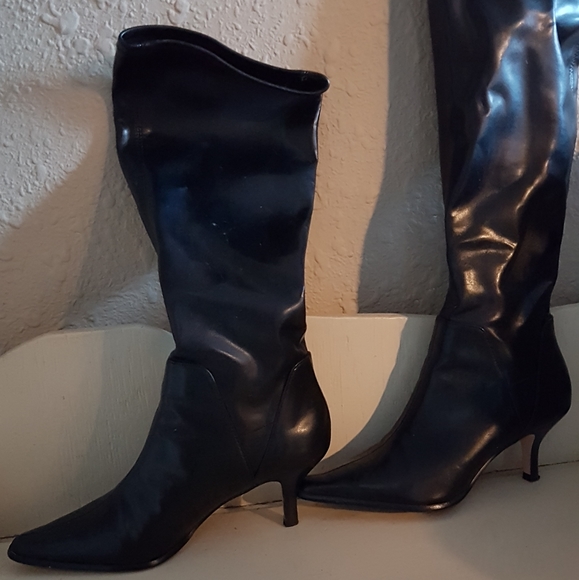 Donald Pliner boots Size 6 - Picture 2 of 3